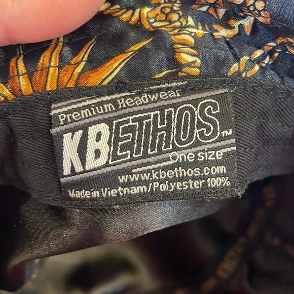 KBEthos Black Satin Gold Chain Rope Design Bucket Hat OS - Picture 5 of 15